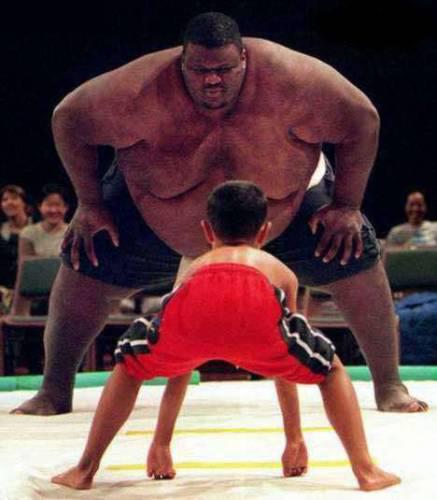 un gros contre un petit